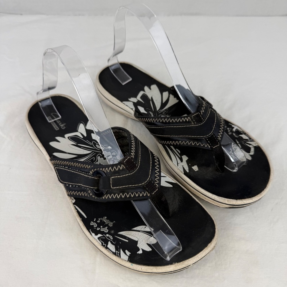 Clarks Collection Womens Black Floral Print Thong Flip Flop Sandals Size 8 - Picture 2 of 9